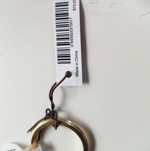 Chain connected rings